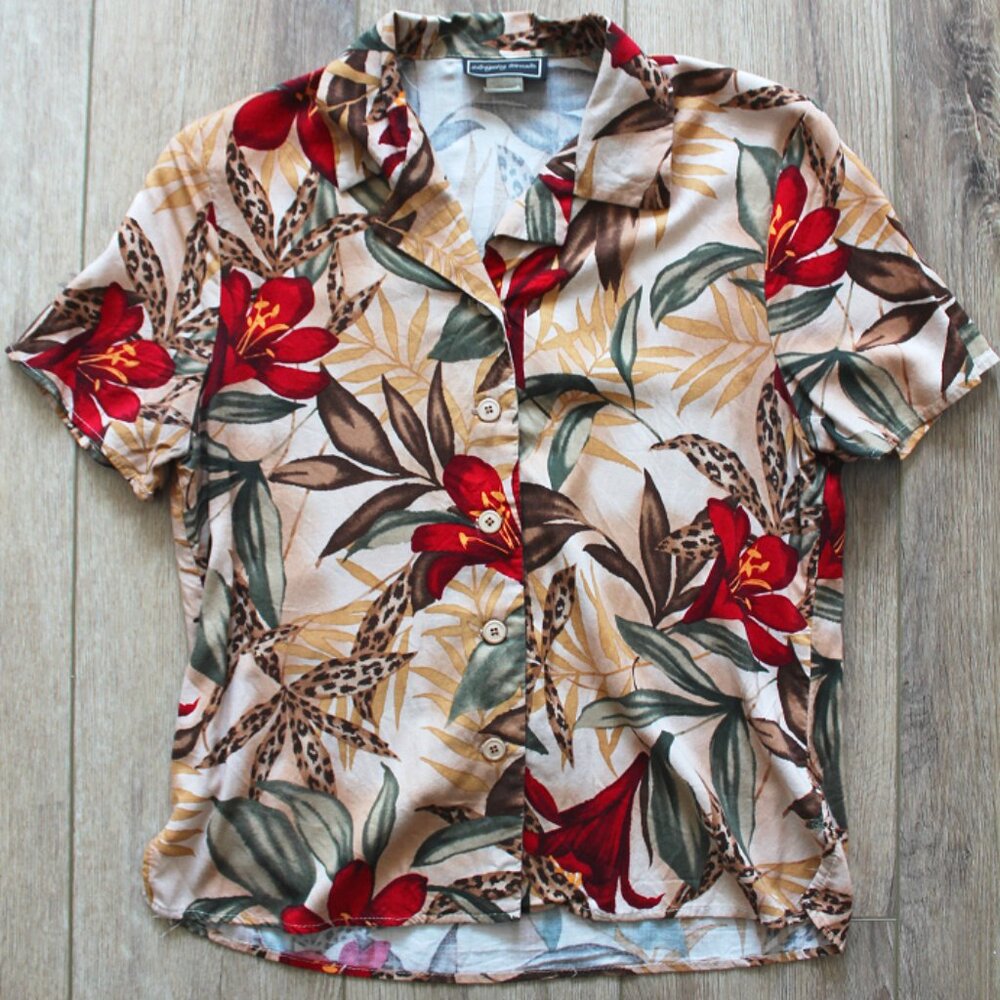 Interiguing Threads Blouse - Size XSmall